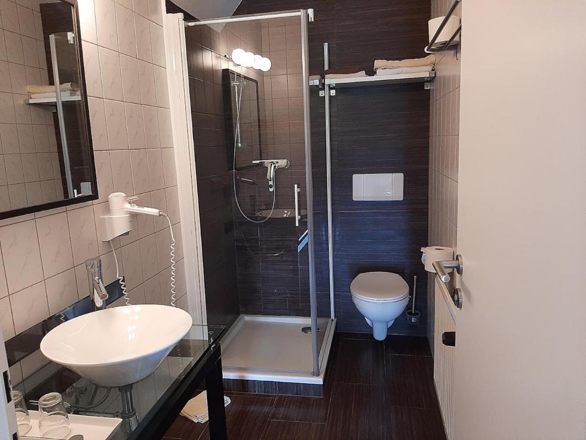 Ferienhaus Bluemel Inkl. Freier Strandbadeintritt Фельден-ам-Вёртер-Зе Экстерьер фото