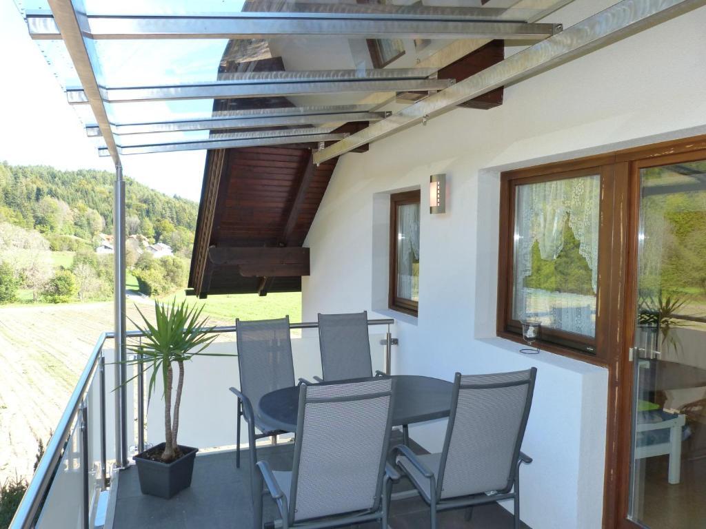 Ferienhaus Bluemel Inkl. Freier Strandbadeintritt Фельден-ам-Вёртер-Зе Номер фото