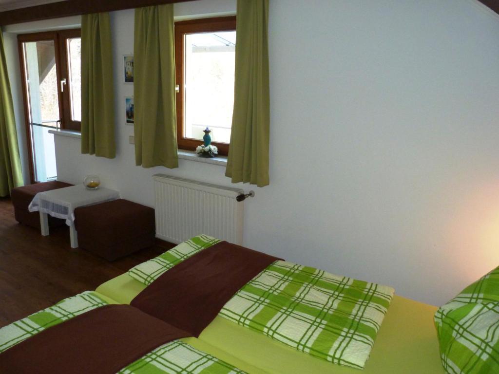 Ferienhaus Bluemel Inkl. Freier Strandbadeintritt Фельден-ам-Вёртер-Зе Номер фото